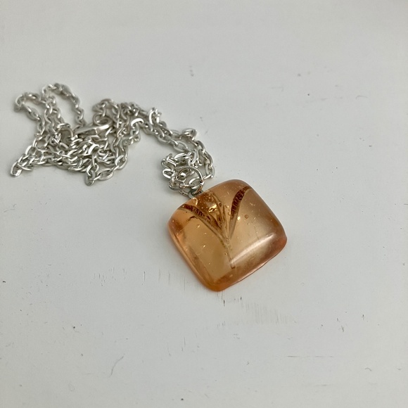 Botanical Lemon Verbena Resin Pendant Necklace on Silver Tone Chain - Picture 3 of 6